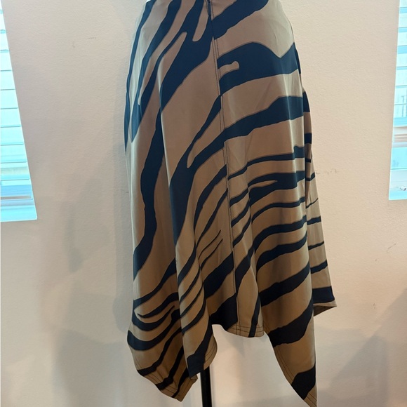 NWT Roberto Cavalli asymmetric skirt in a beige and black zebra print sz small 4 - Picture 4 of 7